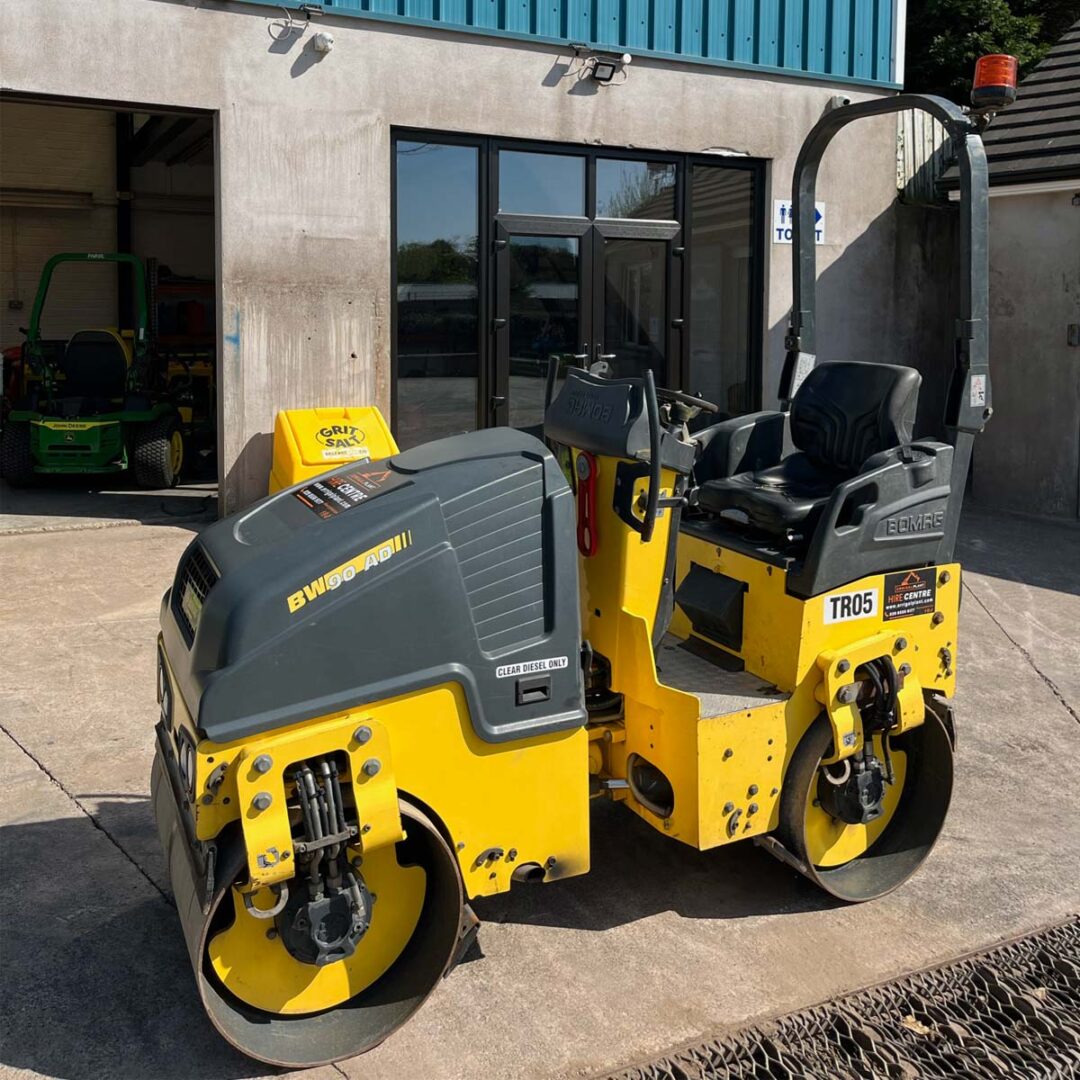 900 Tandem Roller